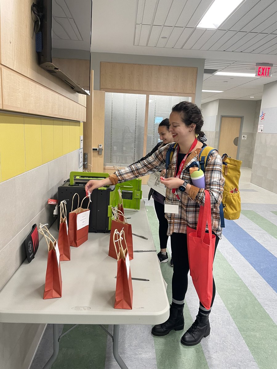 PSD Teacher Tech Con in full swing at Veterans Memorial Elementary. #psdttc