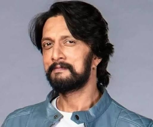 TOlMovies's tweet photo. Who Is Looking Most Handsome ?

        ����#Sudeep             ❤️#Prabhas https://t.co/uXy6QdISex