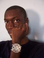 mrdrewofficial's tweet image. Ayongo time to roll my pet 😂