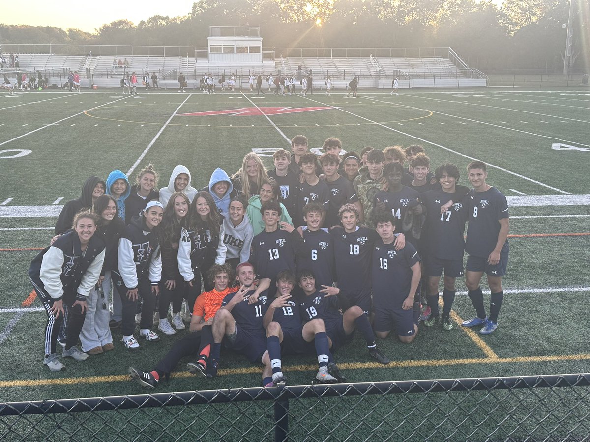 HGS_rebels's tweet photo. Hey boys…you ready? Let’s go shock the shore. #familyon3 #stayhumble #hustlehard @BravermanHHS @HowellRebellion @HHSRebelSports @george_turturro @dkhrcEckelman @nlowe11 @Matt_Manley @danny_logiudice @BrandonGouldHS @SBassin_Sports https://t.co/ks70GUrGVk