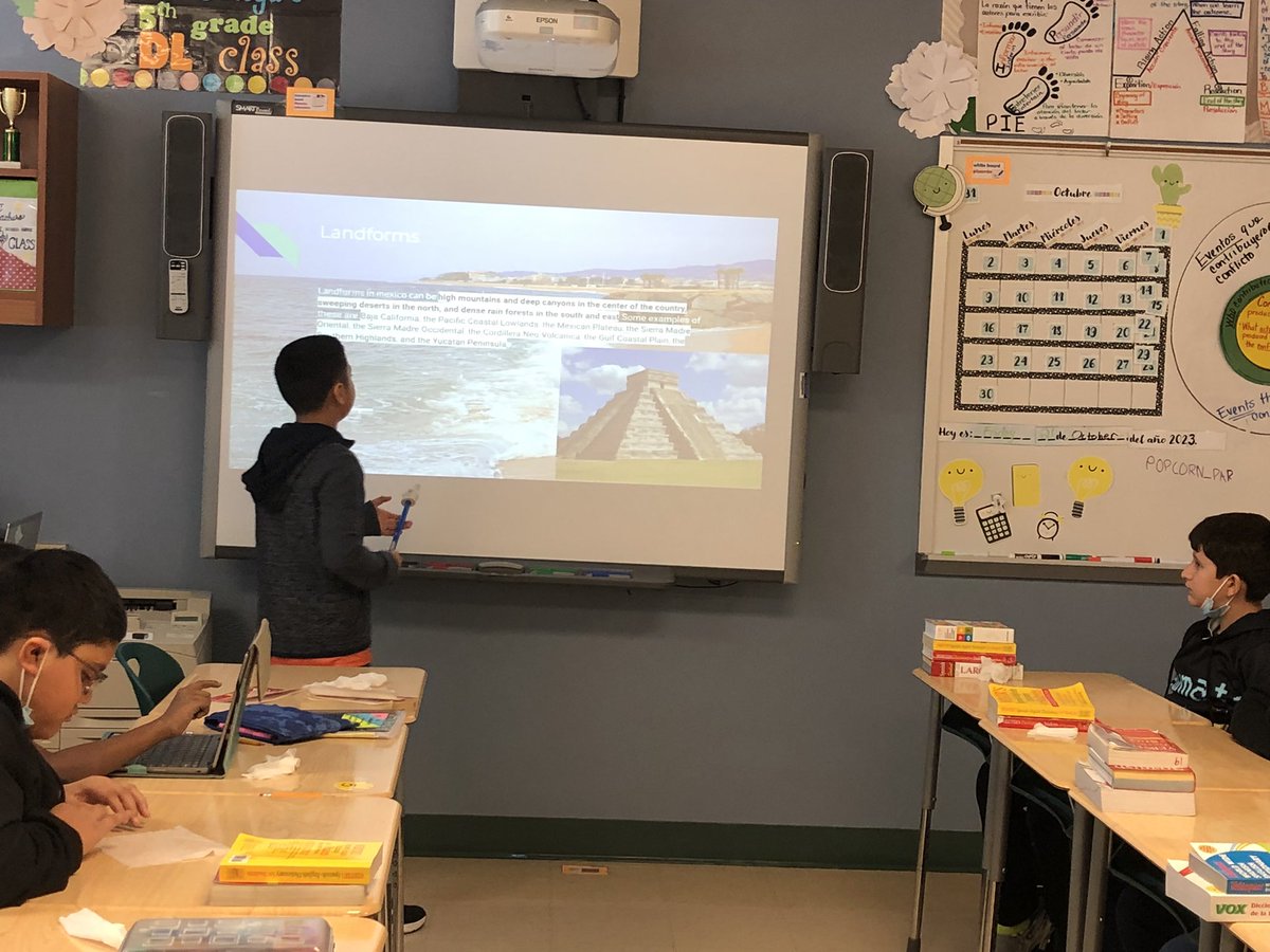 MariaOr93388990's tweet photo. WWAPT unit of Inquiry project presentations. 🤔 and communicating their learning. #IB #learnerattributes @Luis_A_Saenz @PattersonESHISD https://t.co/fWjnPEKHJQ