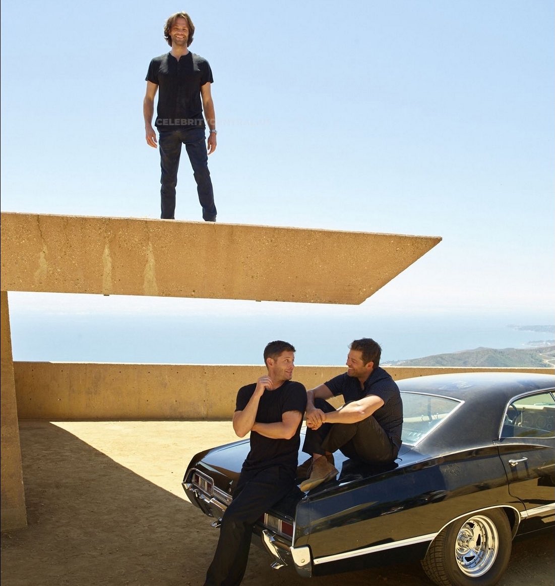 seraphstiel's tweet photo. The whole plot of spn after castiel joined https://t.co/K4bjpkbPGS