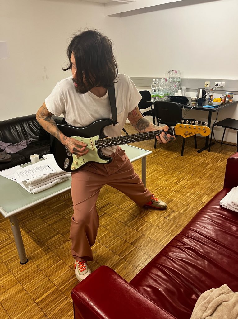 Biffy Clyro tweet media