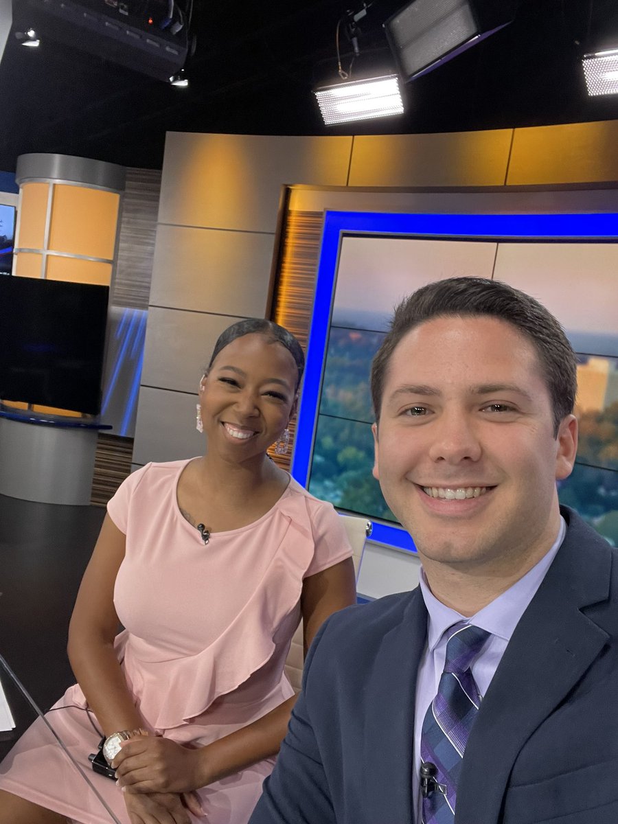 Happy Saturday morning from <a href="/JacqueWCTV/">Jaclyn Harold</a> and I! Lots of sunshine this weekend, get out there and enjoy it!