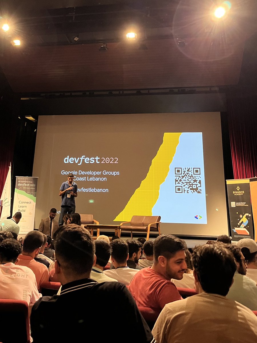 chloe__sol's tweet photo. #devfest2022 was truly and interesting experience! I’m glad I didn’t miss this chance. 

#womenintech 
#binanceAtDevfest https://t.co/1M662ZEnaj