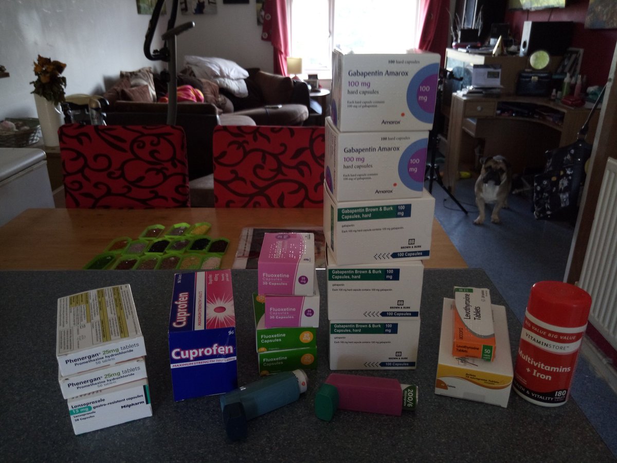 Witchy_1985's tweet photo. When people say you don't look I'll, you do so well living normal life..and doing what you do... Reason I do well is these...supply of pills.. all these cover a month for me, so I may smile , but believe I'm always in pain!  #healthwarrior #fightingon #keepongoing #NeverGiveUp https://t.co/UwliYAfQda