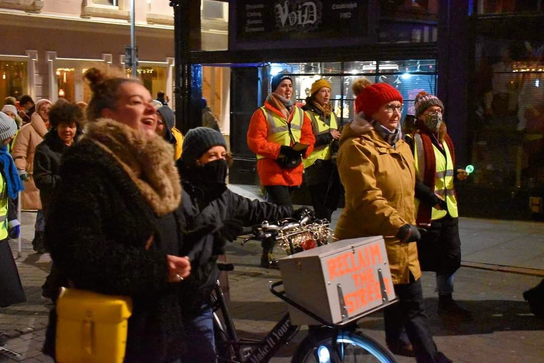 andreanhj's tweet photo. gearing up to march in solidarity with women in #Nottingham &amp; across the world against misogynistic violence &amp; oppression. Join us to make a protest umbrella @rtnnottingham @NJMIdeas we can’t wait to share the love &amp; make some noise with you #ReclaimTheNight #rtnnottingham https://t.co/d5JIj2AOwK