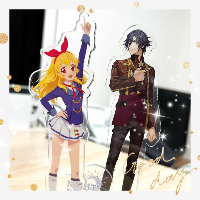プレバンで頼んでたいちごちゃんのアクスタが届いたのでST☆RISH一ノ瀬トキヤ氏とソレイユ星宮いちごちゃん夢の共演で遊んだあんまり違和感ないの流石トップアイドルですね!!!!!!!まぶしい!!! 