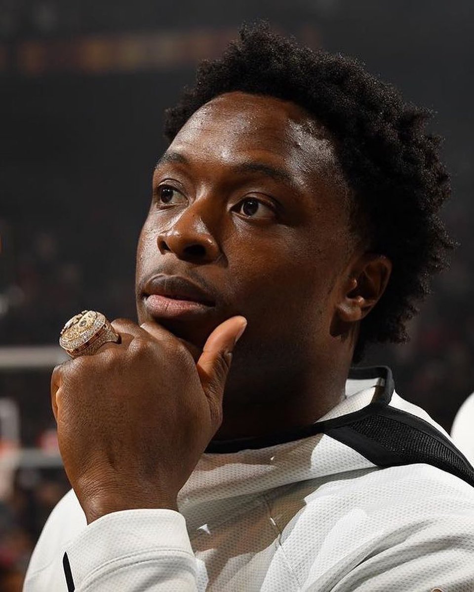 NBACanada's tweet photo. ON THIS DAY (Oct. 22, 2019) the @Raptors received their championship rings! 💍

#WeTheNorth https://t.co/670ZFbd5pS