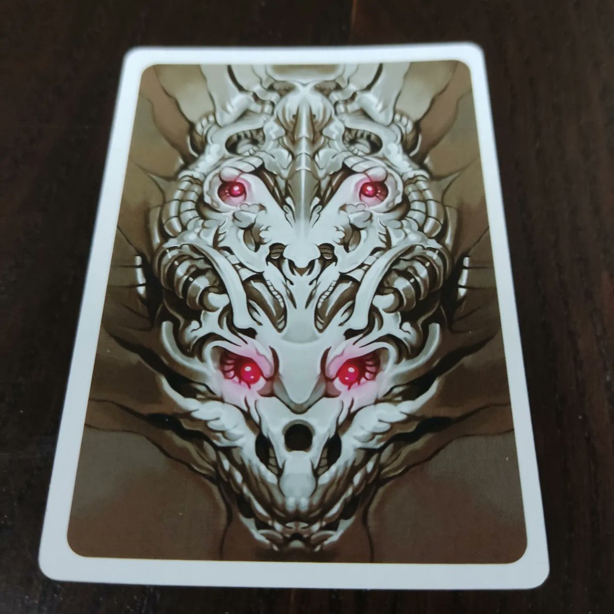 Raxar_'s tweet photo. Primera partida a tres jugadores en @DA2juegos al Revive. Muy buen juego de este #essen22 . Muy combero, con exploración, con poderes asimétricos y un poquito de campaña. Me ha gustado mucho @soyignatius
#juegosdemesa #boardgames #exploracion #losetas #combos https://t.co/4kDwyb5umr