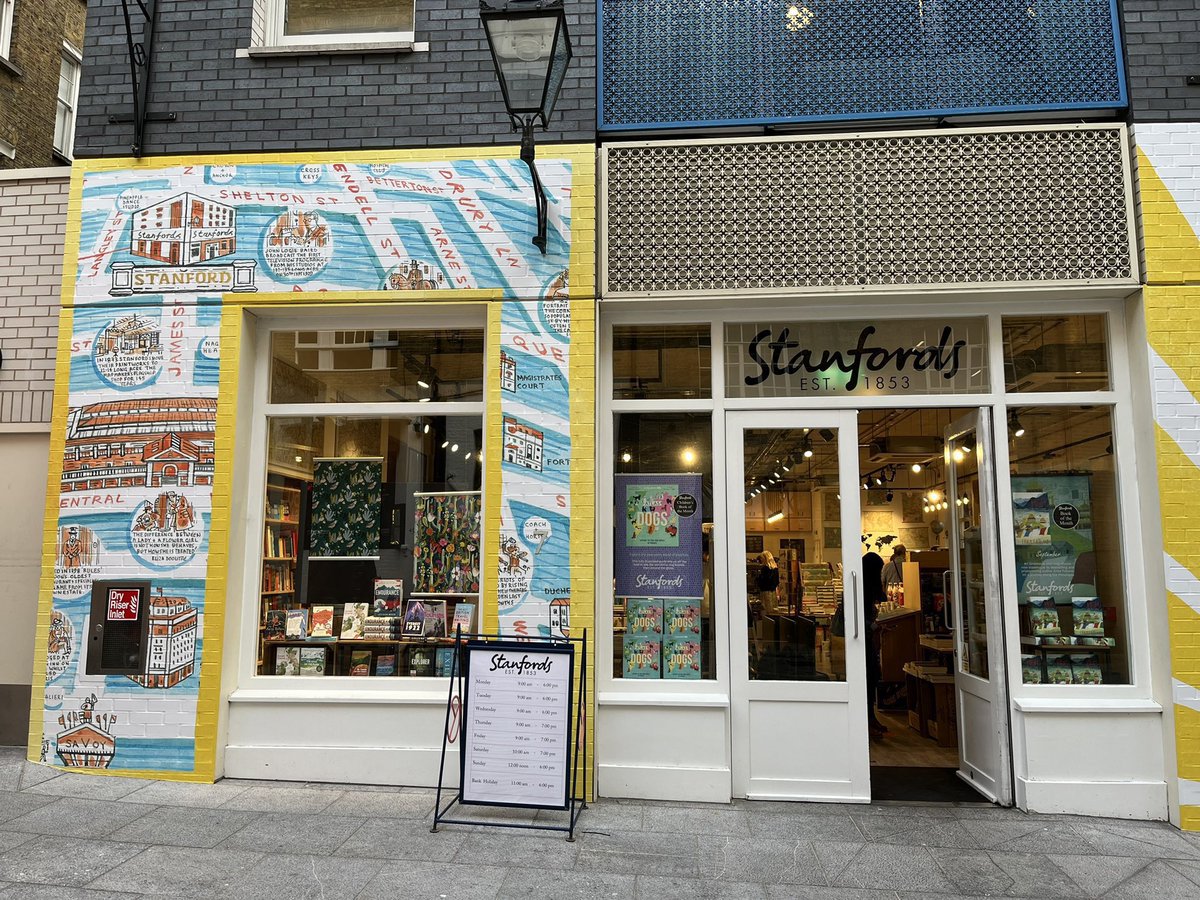 The best shop window in the best shop in London @StanfordsTravel Lovely, lovely books 📚📚📚📚 Go and look…and buy! 🤗 @jubberstravels @Itwitius @Levisonwood @mickulus @jessicagvincent @PParkerAuthor @Jdcrawf @benedictallen @mary_novakovich @ErikaFatland