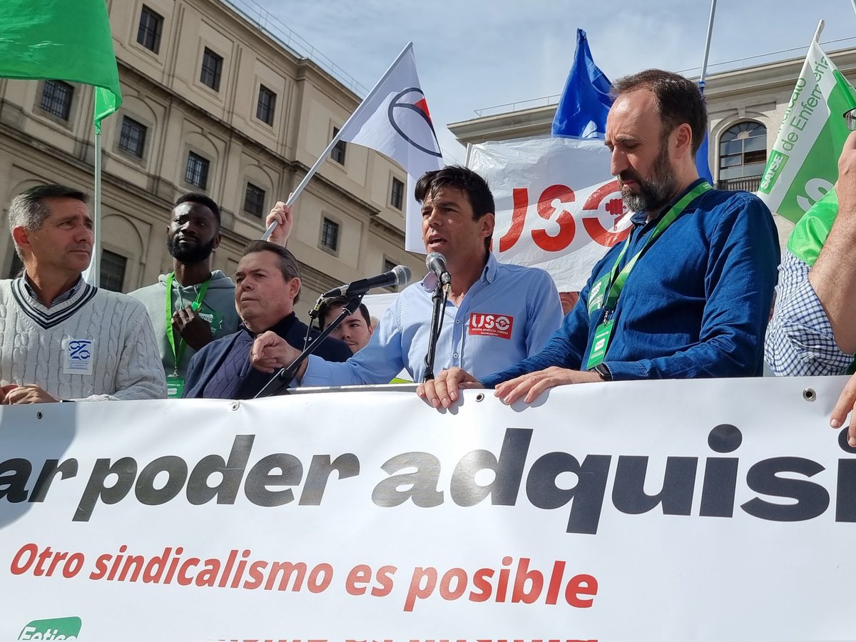 Fin de manifestación #RecuperarPoderAdquisitivoYA con el mitin de #JoaquínPérez, SG de #USO. #SubirSalarios