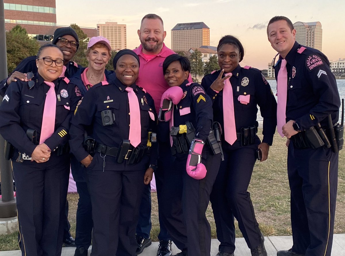 720dufossat's tweet photo. Having so much fun at the Susan G Komen more than pink walk this morning. @caraathome @MelindaPIO @TacticalDPD @Bridget56242767 @WJWest233 https://t.co/iRFP5UBrtu