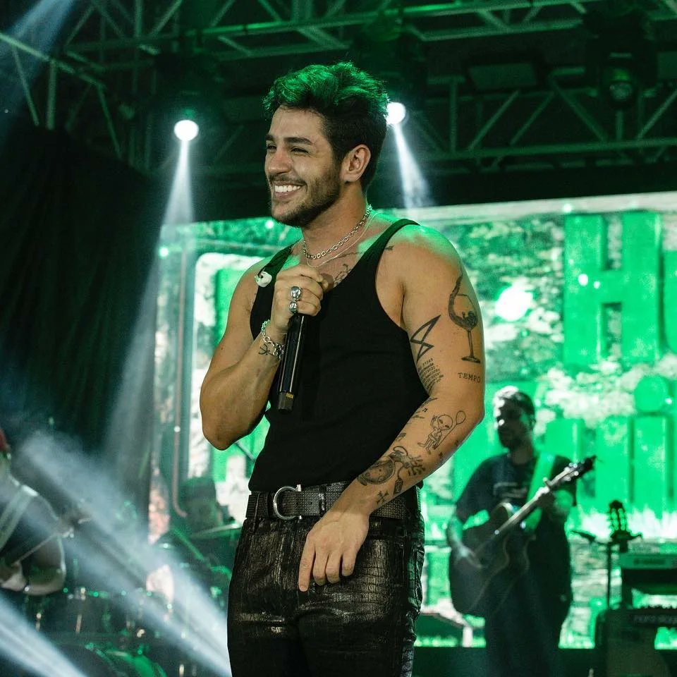 cheirodbaladahg's tweet photo. Sabadou queridos!!!

Já pediram "Eu não sei beber só uma" na sua rádio favorita hoje?
Melhor trilha pro fim de semana né?!

Excelente fim se semana pra vocês!!

📸@iamdjowtromundo

#hugoeguilherme #cheirodebaladaheg #centralheg #eunaoseibebersouma #cheirodebalada https://t.co/pInocCjlBp