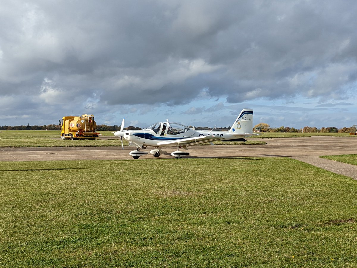 Brought 3 very excited cadets to 7AEF for their first flights today! Weather looks good, let's hope they all get up 🛩️