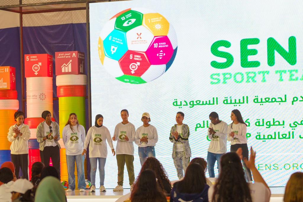 GGWCUP_SA's tweet photo. 🔥📸 | Our teams are ready to #taketheball!  The excitement fills the @SFAdomes at the Global Goals World Cup Saudi Arabia finals  ⚽️🏀🔥 https://t.co/nJ4Rci96DC
