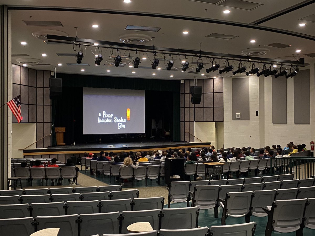 ermsbands's tweet photo. Band movie night was a huge success! Over 120 band students ate a yummy dinner and watched Monsters Inc 🎶 @LCPS_EagleRidge https://t.co/3lBM7zXYzF