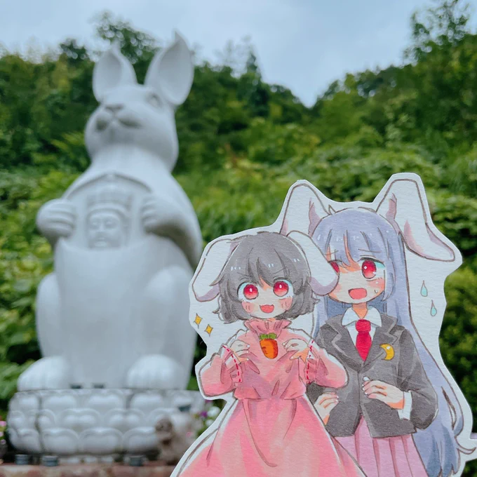 ○会場限定2017～22年に描いたアナログイラストを40個以上持っていきます。どれも旅先に持って行って撮影したペーパーチャイルドで、折れ曲がったり汚れたりと状態はよくありません!!一覧(写真にはありませんが、このあと秋姉妹もみつけました)   