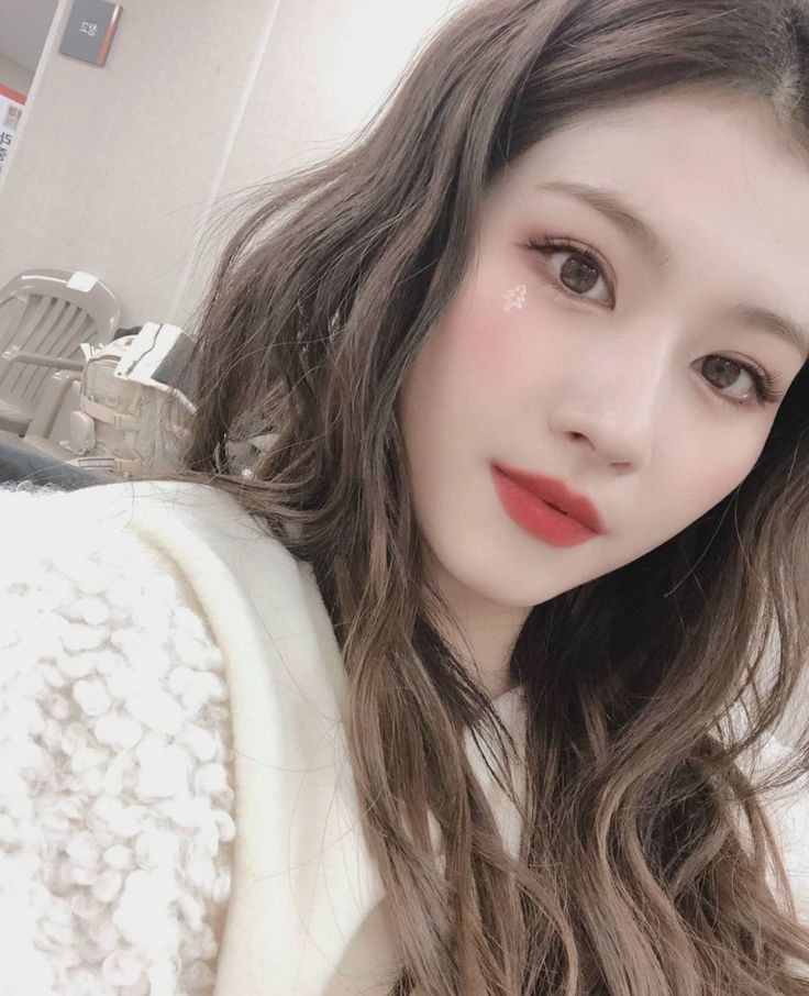 Tzu_luv__'s tweet photo. 사나언니 예쁘다 … ． https://t.co/J9UuQjx4pU