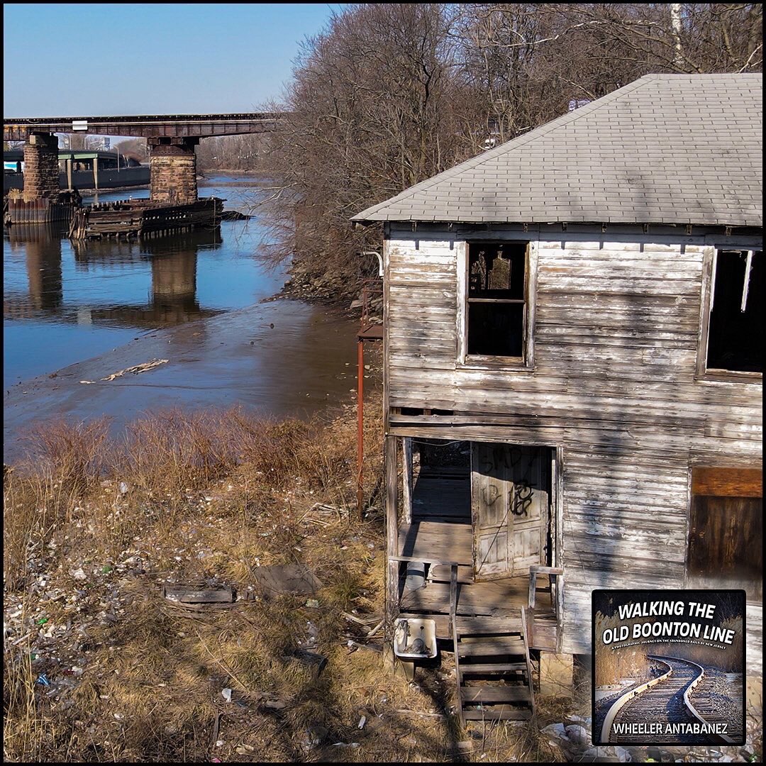 WAntabanez's tweet photo. #RappsBoatyard and the #WRDraw on the #PassaicRiver - Walking the Old Boonton Line - buy the book here: https://t.co/aCiwCPBl6O

#walkingtheoldboontonline #oldboontonline #NJ #weirdNJ #essexhudsongreenway https://t.co/U5y2qb4K8W
