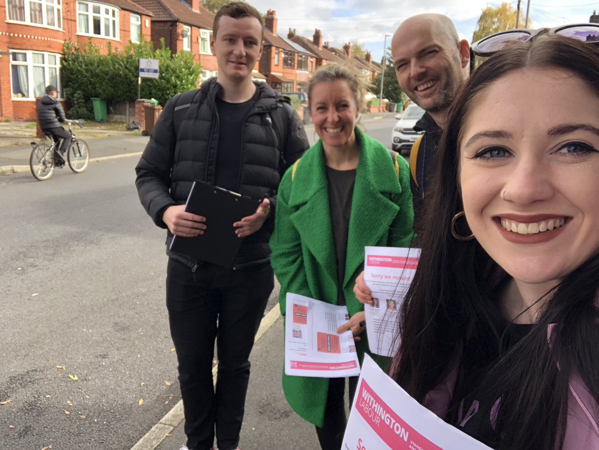 Great to have so many volunteers out chatting to residents in Withington today. Had lots of conversations about government chaos and people are ready to vote Labour to send the tories a message 🌹