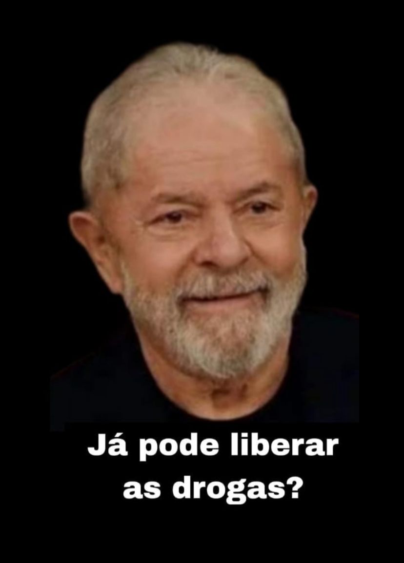 andre_luc15's tweet photo. @LulaOficial Você de se achar muito sério... https://t.co/thIrCjG1bf