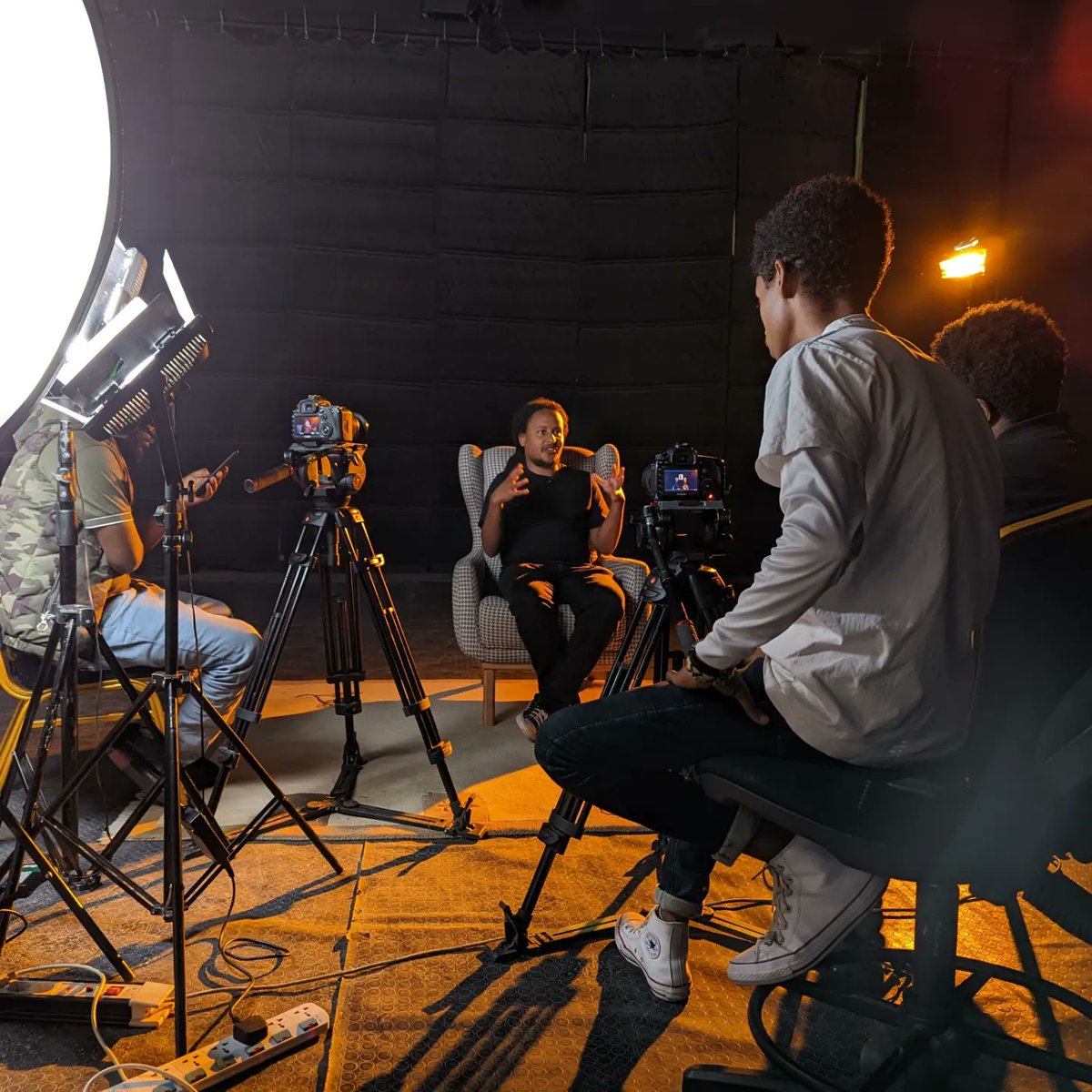 hadraahmed's tweet photo. Thank you @Jeberara1 &amp; @balagerutv for having us at your studio &amp; for the interesting discussion about our #emmywin and the project that we hold dear. Looking forward to seeing the final product.
@NigussuSolomon @nubia_media
#ethiopia🇪🇹 #ethiopianproducer #ethiopianvideographer https://t.co/Fc2fXOJk8V
