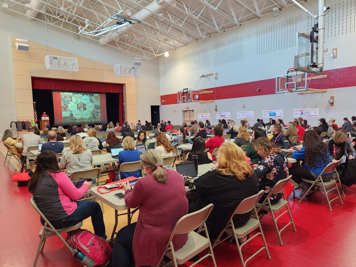 kerinteach's tweet image. A fabulous start to #psdttc22 this morning! Vendors and keynotes and networking oh my! Can&apos;t wait for the sessions! @ParklandSchools