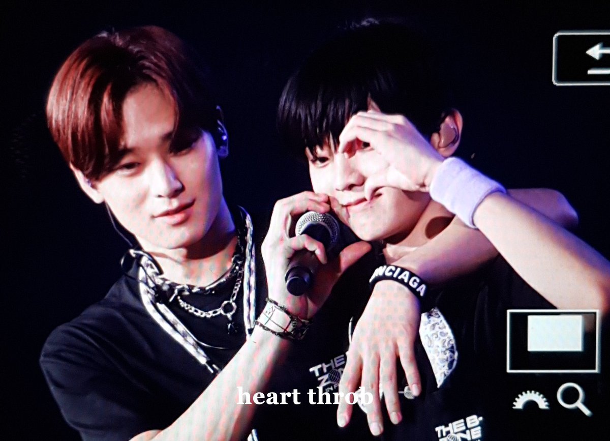 jukyuthinks's tweet photo. juyeon doing the heart cheek on changmin 🥹 https://t.co/RwXv1BDZGy
