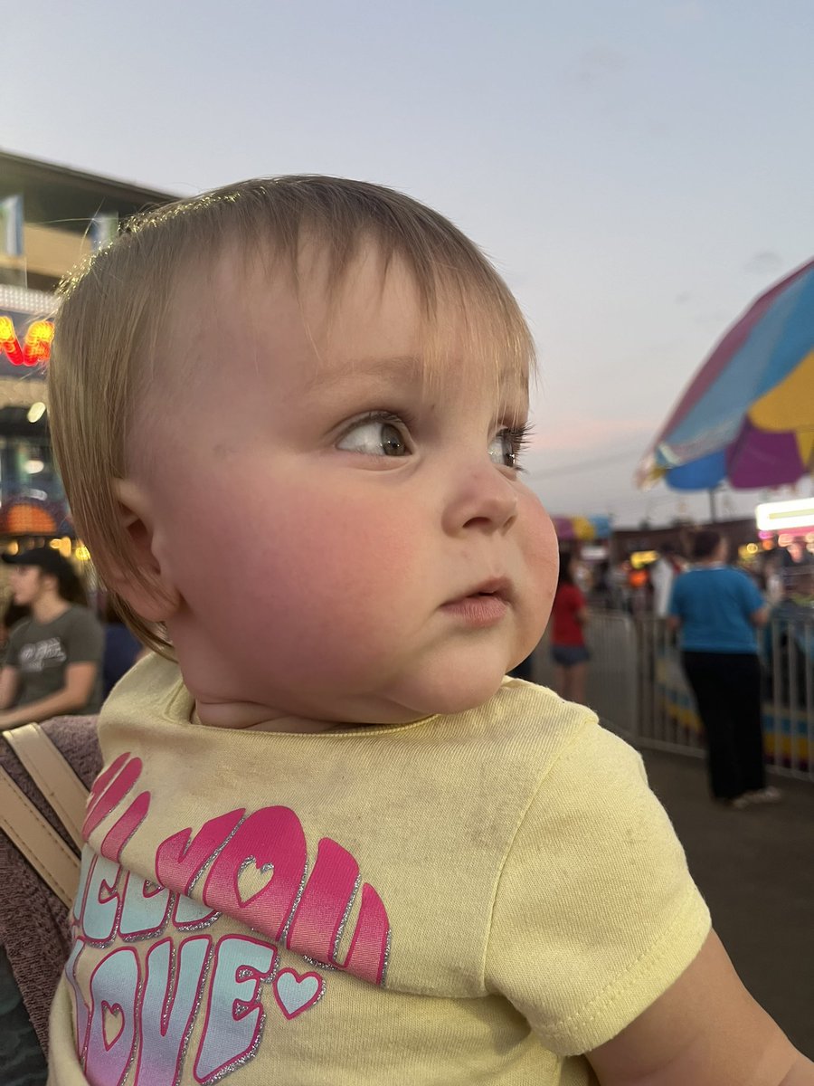 angrinconn's tweet photo. No matter what anyone says, I been with you from the beginning❤️ a real parent doesn’t get to pick and choose when to step up you just get up everyday and you do it. I love my Annalise 🤍 https://t.co/fxbHNkSnwy