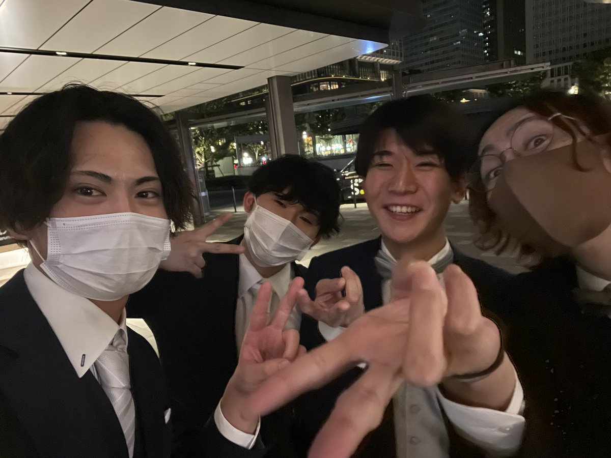 結婚式おつ〜！ 幸せ気分だ！