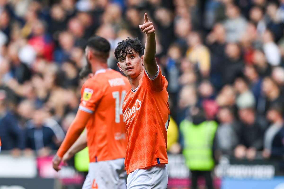 BlackpoolFC's tweet photo. 🥁 He knew the place to go!

🍊 #UTMP https://t.co/cOI61smip9