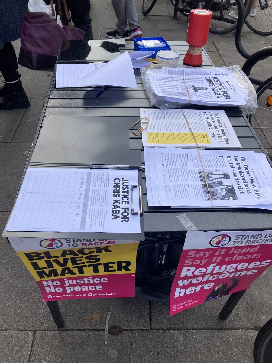 mowords's tweet photo. Lots of support from the public at our  Tooting stall calling for #Justice4ChrisKaba.
Glad to see people aren’t forgetting Chris and his family despite everything else that’s going on. https://t.co/v1ap8FFkkG