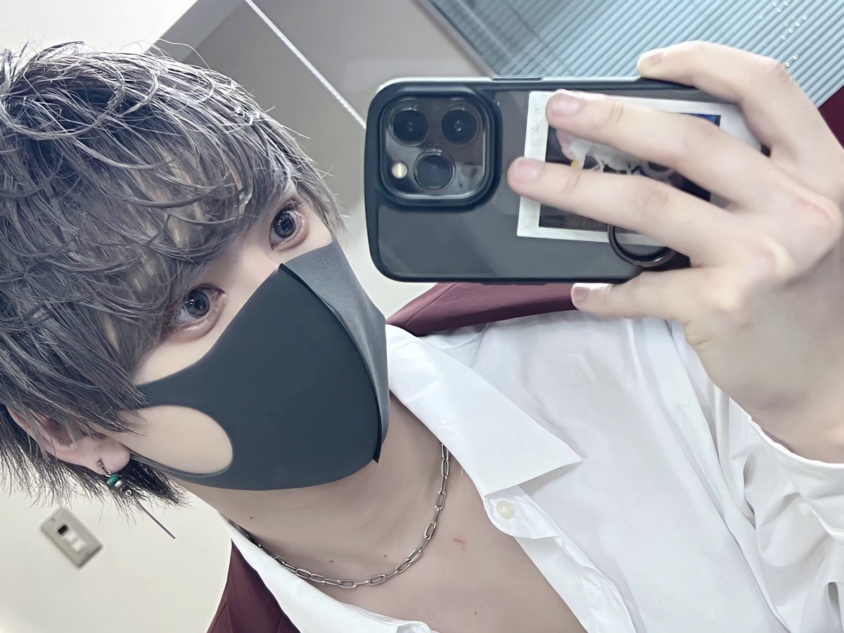 mo_noah_lu666's tweet photo. 大阪ありがとう🥰
ホストっぽい衣装着たよ🥂 https://t.co/NtVHTvsi4Q
