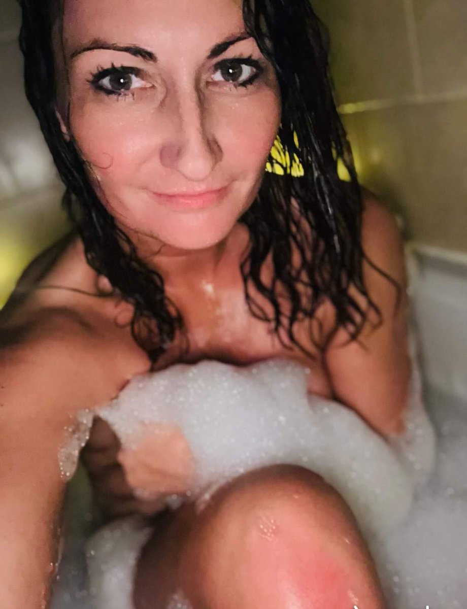 SultryStunnerz's tweet photo. Sultry Stunnerz 

Model: Rachel SB 
Instagram: Rachel.sb578

#sultrystunnerz #sstunnerz #sultry #stunners #stunnerz #followinsta #follow #like #RETWEEET https://t.co/1aphG45H3q