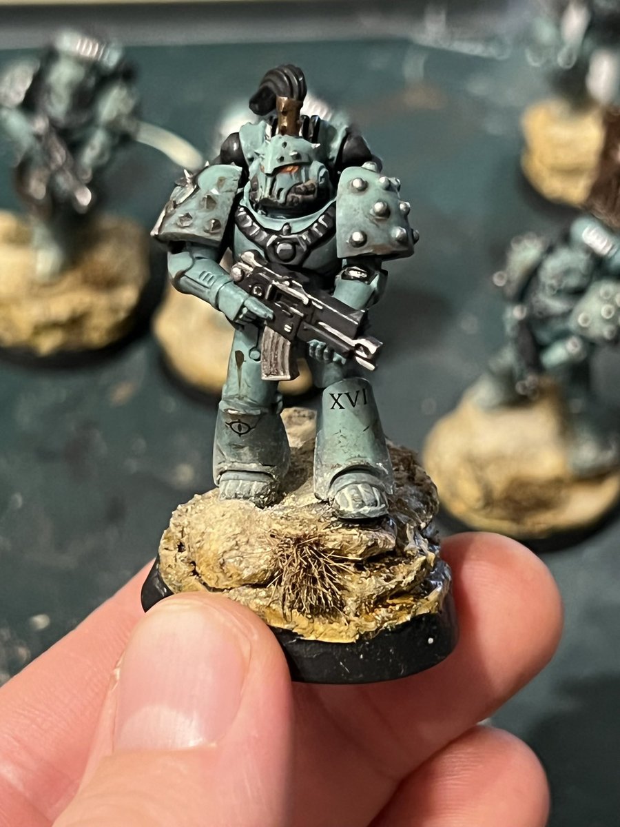 TimeNerd's tweet image. Managed to get these guys finished up and happy with the scheme! Horus did nothing wrong 🤷🏻‍♂️ #warhammer30k #warmongers #WarhammerCommunity #paintingwarhammer #horusheresy