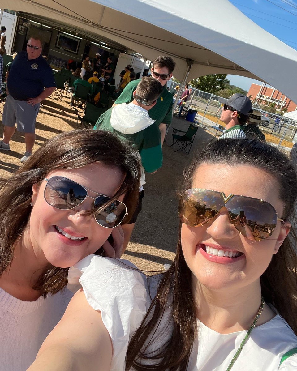 AmyCamp1's tweet photo. Baylor Homecoming! Sic’em! @baylor #baylor #sicem https://t.co/ig1Cko9f1o