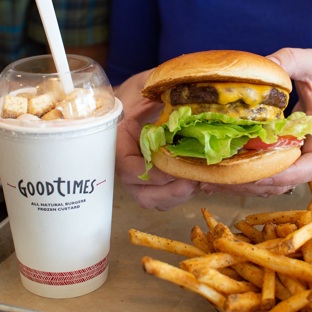 EatGoodTimes's tweet photo. Our idea of a well-balanced meal.
.
#DoubleCheeseburger #Spoonbender #WildFries https://t.co/bj8N2SMPmX