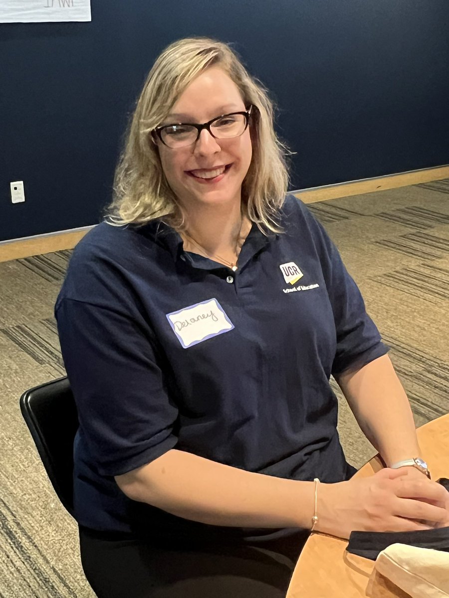 Betsy Newmeyer tweet media