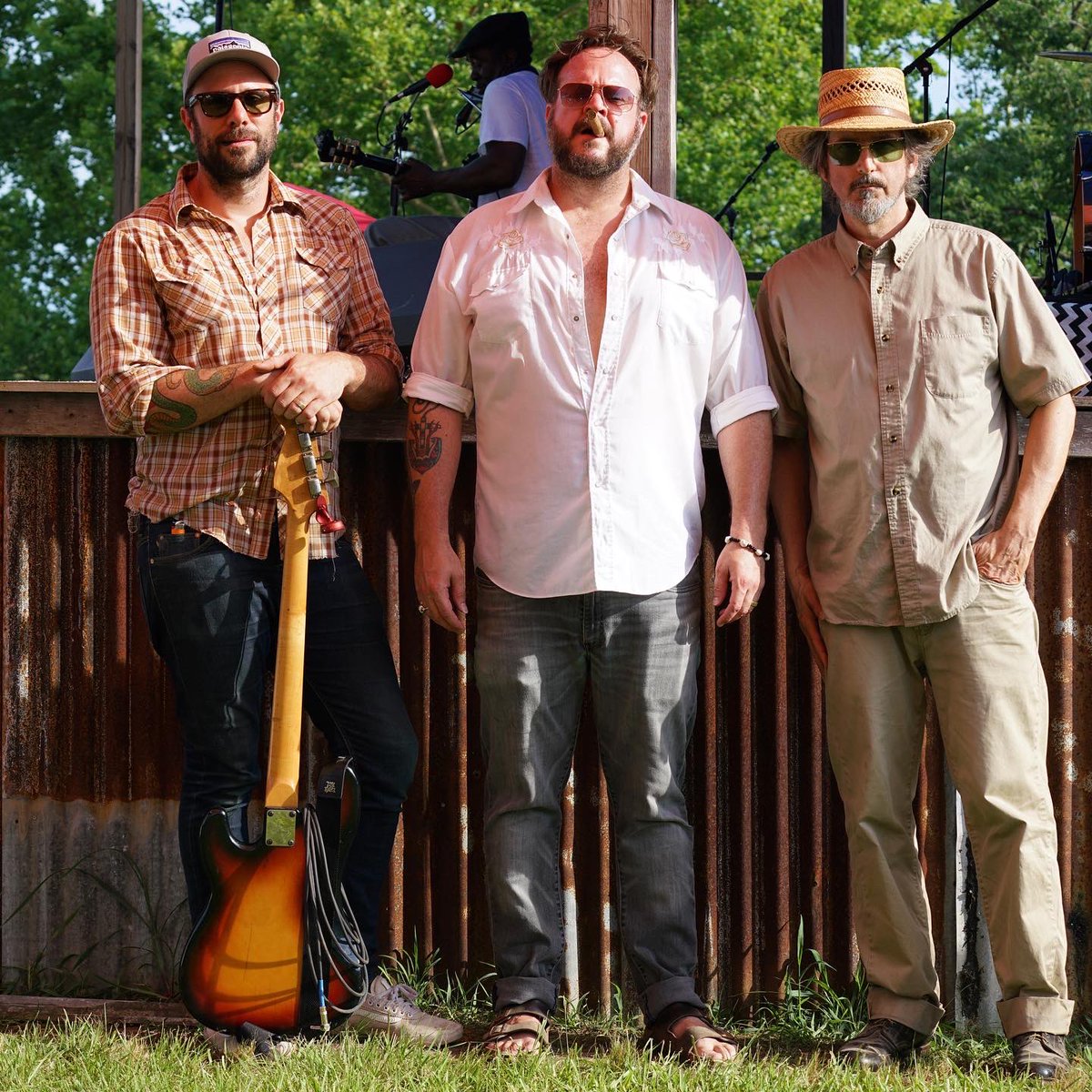 Robert Connely Farr (@missippilive) on Twitter photo “As #Mississippi’s proud son of the blues, Robert Connely Farr has paid his respects to the genre’s greats while showcasing his right to be honored along with them as a modern force with his newest album, #shakeIT.” <a href="/_MusicMecca_/">Music Mecca</a>
robertconnelyfarr.Bandcamp.com “As #Mississippi’s proud son of the blues, Robert Connely Farr has paid his respects to the genre’s greats while showcasing his right to be honored along with them as a modern force with his newest album, #shakeIT.” <a href="/_MusicMecca_/">Music Mecca</a>
robertconnelyfarr.Bandcamp.com