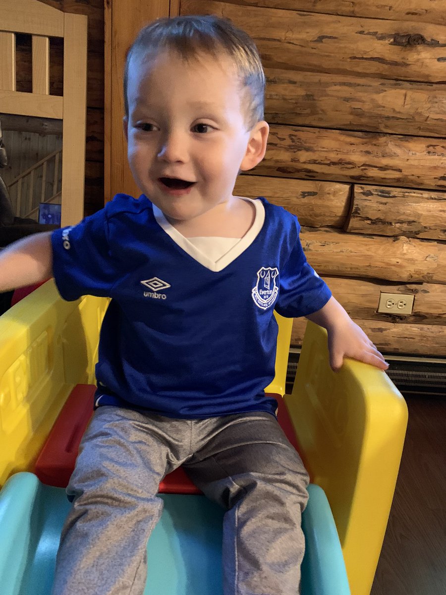 mc1510_'s tweet photo. He’s ready for the game @Everton @SyracuseToffees #MyPLMorning https://t.co/OroDarFQtU