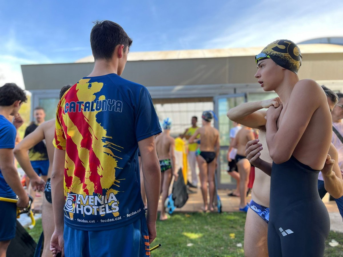UFECcat's tweet photo. Gran jornada de la Setmana Catalana de l'Esport al @geieg1919 amb @FECDAStwit ! Apropeu-vos a viure la natació amb aletes! 💦
@esportcat @FGC @ladooblecat @DiputacioGirona @girona_cat #SCE2022 #som750mil #somesport https://t.co/poSAzTcZcf