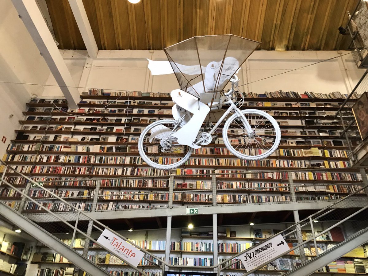 yetirhodanus's tweet photo. Visit to #LXFactory on a partly rainy saturday. Without missing #LerDevagar which is no doubt quite a special bookshop! @TurismodeLisboa https://t.co/peK3QhKvyy