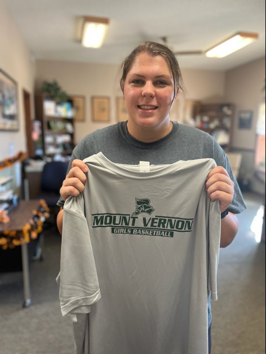 CoachBerendt's tweet photo. Congratulations @HarleyDaniels63 on becoming the a new member of our 4🏀🏀🏀 MAKES Club! She joined the September MAKES club. Keep #payingtheprice #BleedGreen https://t.co/ApqxCOP8CA
