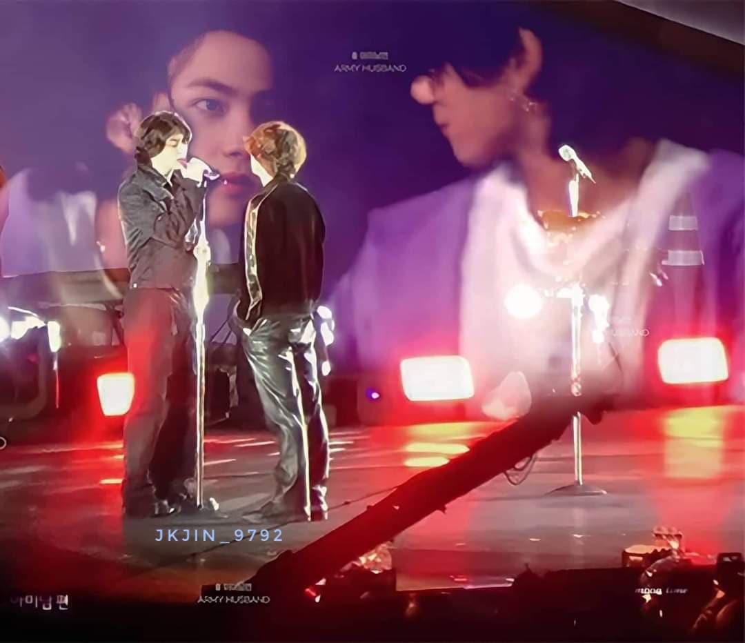 9792Jkjin's tweet photo. This is just so amazing!!! No words!!! 😍🥰🥰🥰💕

#jinkook #kookjin #yeobojinkook #yeobo #mymoon #mystar #moonstar🌙⭐💜

CTTRO ❤️
Thanks sis Chin 😘 https://t.co/8bTfnk0pnA