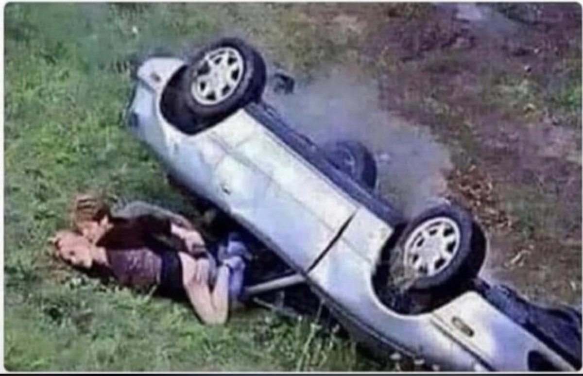 gr33nface's tweet photo. When someone say they got pregnant by accident https://t.co/94YP1e7SiK