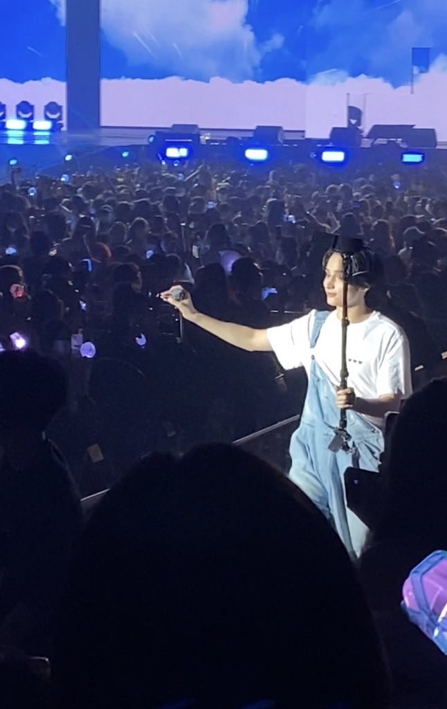 softlyhue's tweet photo. จารึกไว้ว่ามะม๊าได้ใกล้น้องมากขนาดนี้ https://t.co/iiMaHlawki