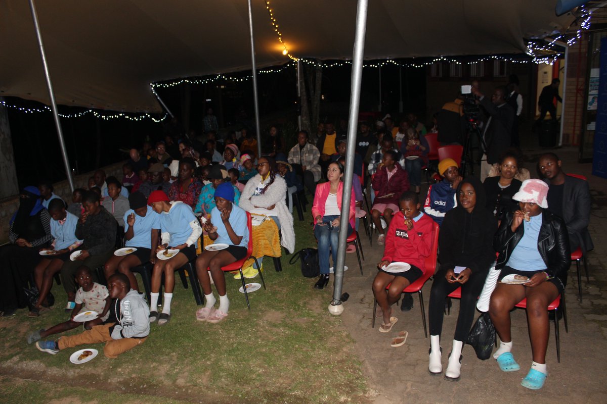 EUinEswatini's tweet photo. It was a full house during the opening of the 2022 European Film Festival on 21 October 2022 at @Allianceswazi in Mbabane. The festival organised by 
@EUinEswatini in partnership with @EUinSA, @EUinLesotho and EU Member States runs until 23 October at @Allianceswazi. #Culture. https://t.co/ZtO0esuReg