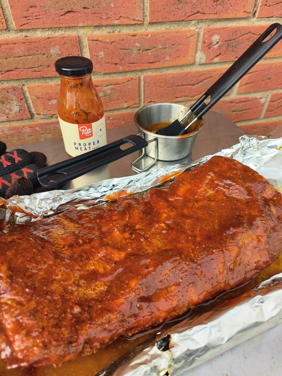 ChristineADale's tweet photo. Ribs for the Austin Grand Prix today cooked with @MacIvorsCider spritz and bath #f1food @SherwoodFoods1 st Louis cut https://t.co/ukSrSuflGL