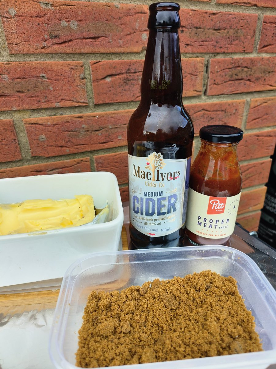 ChristineADale's tweet photo. Ribs for the Austin Grand Prix today cooked with @MacIvorsCider spritz and bath #f1food @SherwoodFoods1 st Louis cut https://t.co/ukSrSuflGL